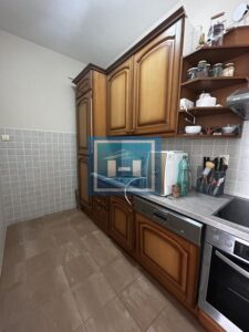 Luksuzan dvosoban stan u centru – idealan za život i poslovni prostor