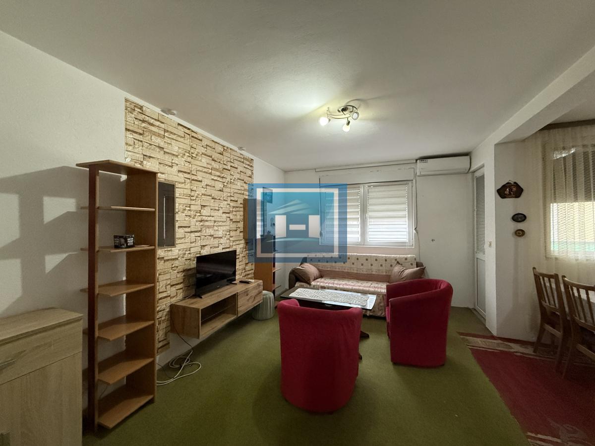 ODLIČAN STAN OD 47 M² SA DVORIŠTEM I PODRUMOM