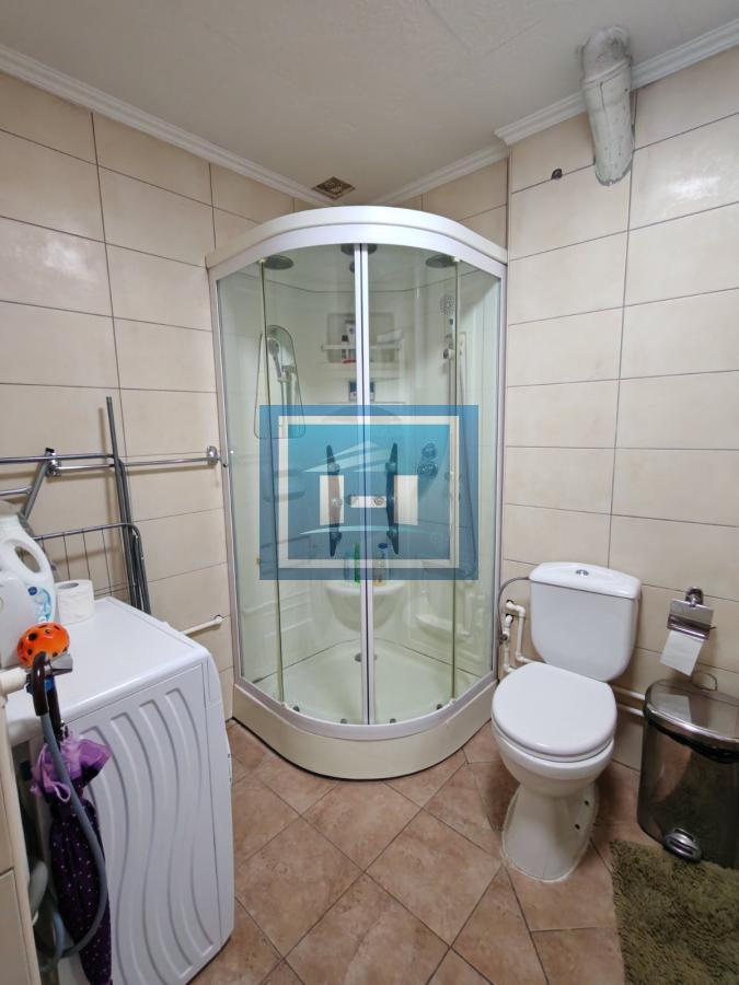 PRELEP, POTPUNO RENOVIRAN STAN U SAMOM CENTRU GRADA – POGLED NA TRG!