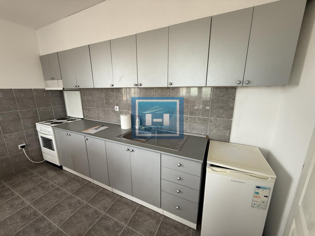 Dvosoban namešten stan 62 m² za samo 200 € odlična prilika za studente!