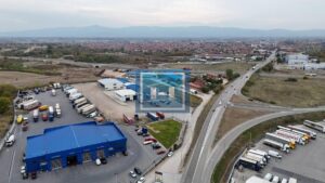 IZDAJEMO HALU OD 675 m² NA TOP LOKACIJI – IDEALNA ZA OZBILJNO POSLOVANJE!