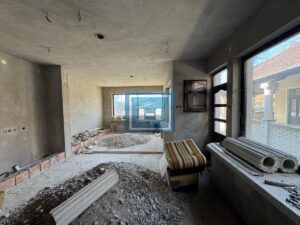 ODLIČNA INVESTICIONA PRILIKA U SUPSKOJ – POSLOVNI I STAMBENI PROSTOR ZA 38.000 €!
