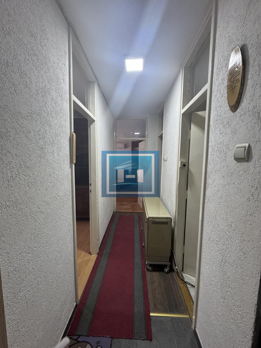 STAN ZA IZDAVANJE U CENTRU ĆUPRIJE – IDEALNA LOKACIJA!