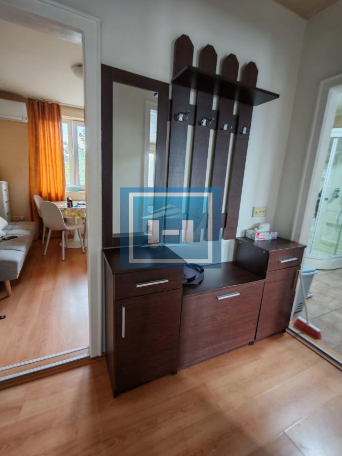 PRELEP, POTPUNO RENOVIRAN STAN U SAMOM CENTRU GRADA – POGLED NA TRG!