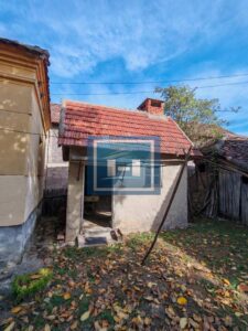 Na prodaju seosko domaćinstvo u Donjoj Mutnici kod Paraćina