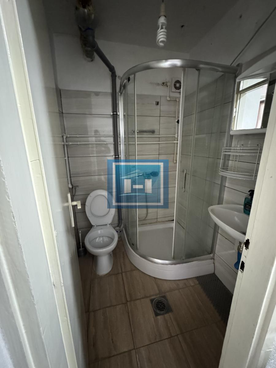 STAN ZA IZDAVANJE U CENTRU ĆUPRIJE – IDEALNA LOKACIJA!