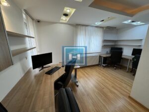 POSLOVNI PROSTOR ZA ZAKUP U CENTRU JAGODINE