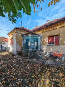 Na prodaju seosko domaćinstvo u Donjoj Mutnici kod Paraćina