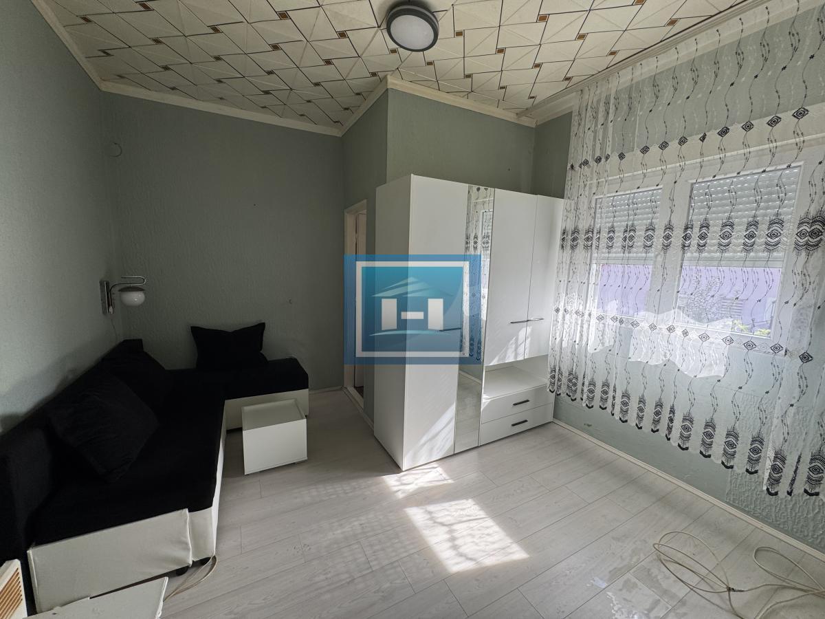 RENOVIRAN I SPREMAN ZA USELJENJE – VAŠ KUTAK U RESAVICI!